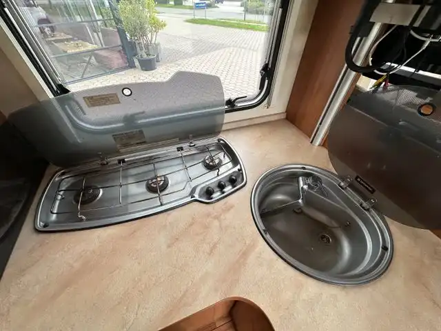 KNAUS SKY WAVE 650 MF 